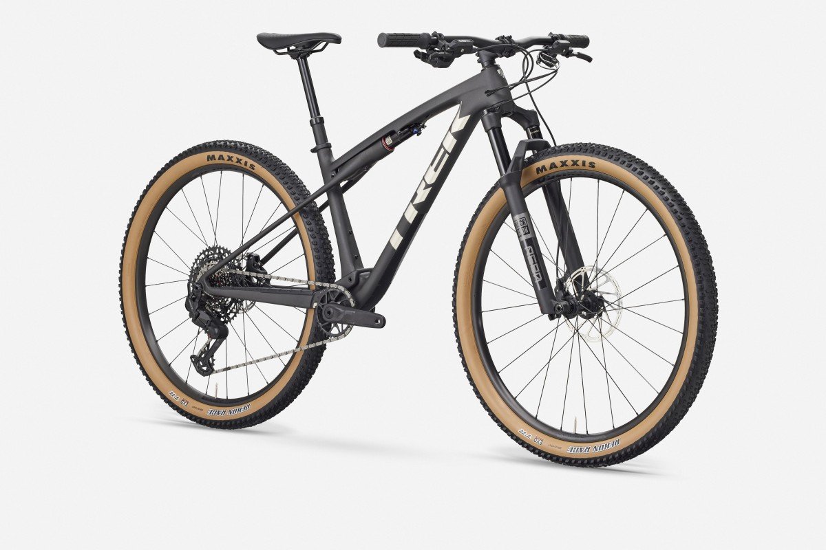 Trek Supercaliber SL 9.6 Gen 2 MATTE CARBON/GLOSS BLACK SPLATTER 2026