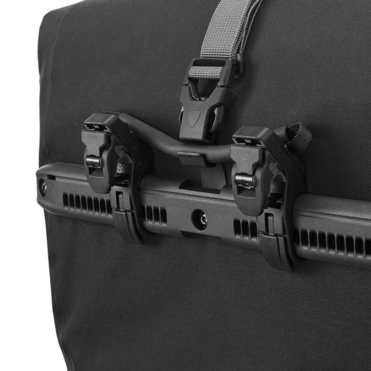 Ortlieb Tas Back-Roller Plus QL2.2 20-23L Enkel Achter Zwart - Afbeelding 3