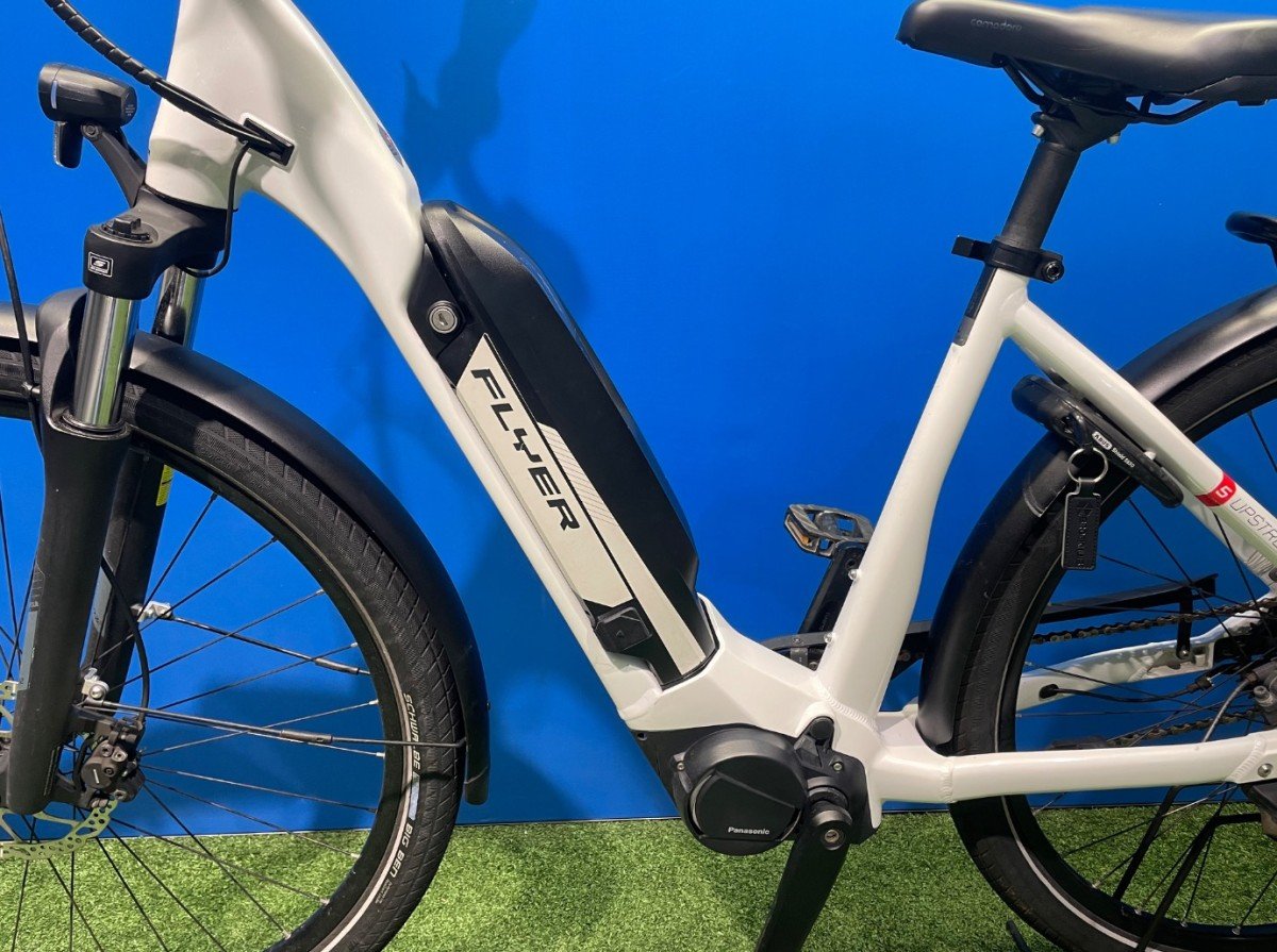 Flyer Upstreet 5 Wit Dames 2021 - Afbeelding 4