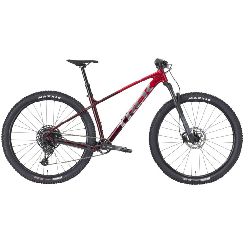 Trek Marlin 7 Gen 3 FURY RED FADE 2026