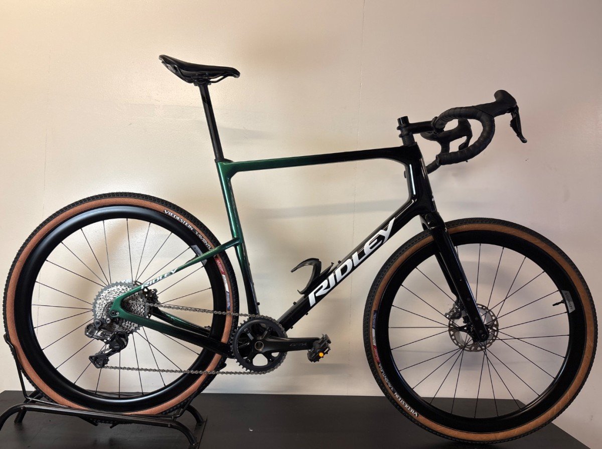 Ridley Kanzo Adventure GRX800 DI2 1x11 D1114As Black Black Stellargreen White Gloss Heren 2024