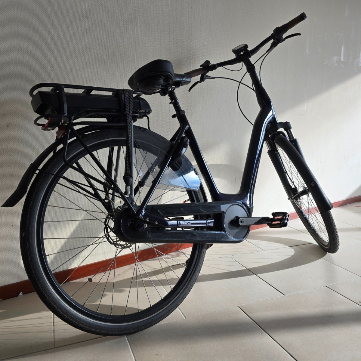 Batavus Finez E-go Active Plus Blauw Dames 2021 - Afbeelding 3